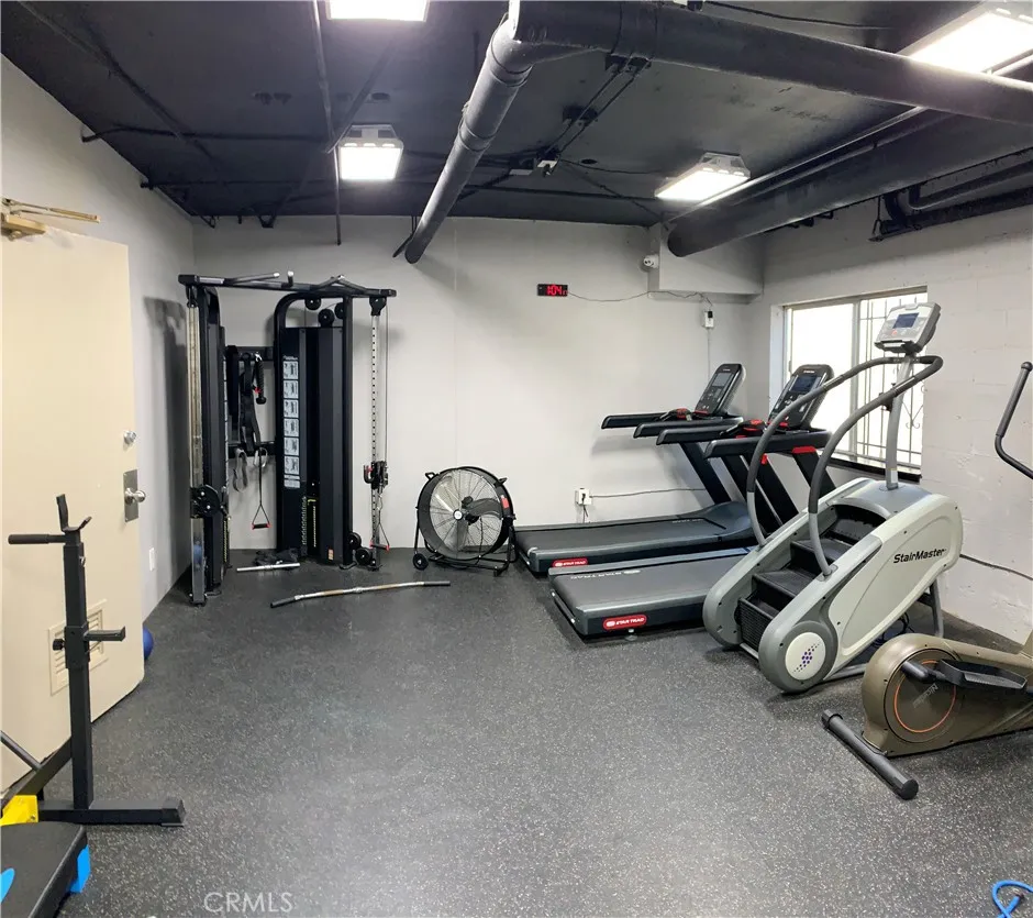 1115 S Elm Drive 207, Los Angeles, California 90035 home-pic-28